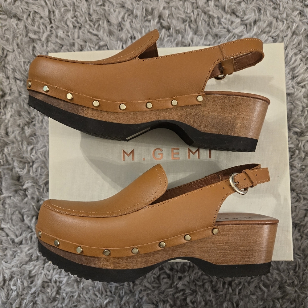 M. Gemi Women's Tan Leather Clogs